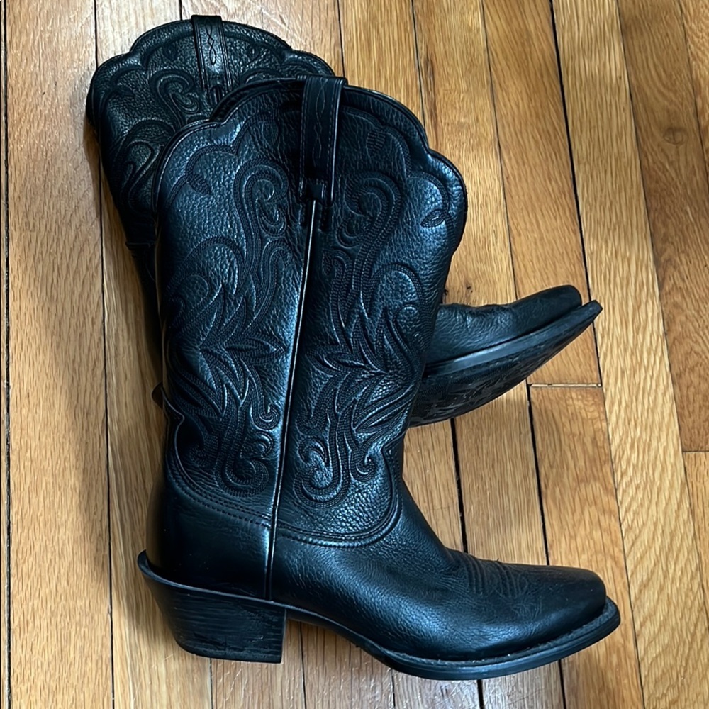 Black Leather Cowboy Boots Ariat Womens 8.5 square toe